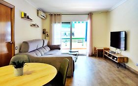Magnifico Apartamento En La Playa De Gava Mar